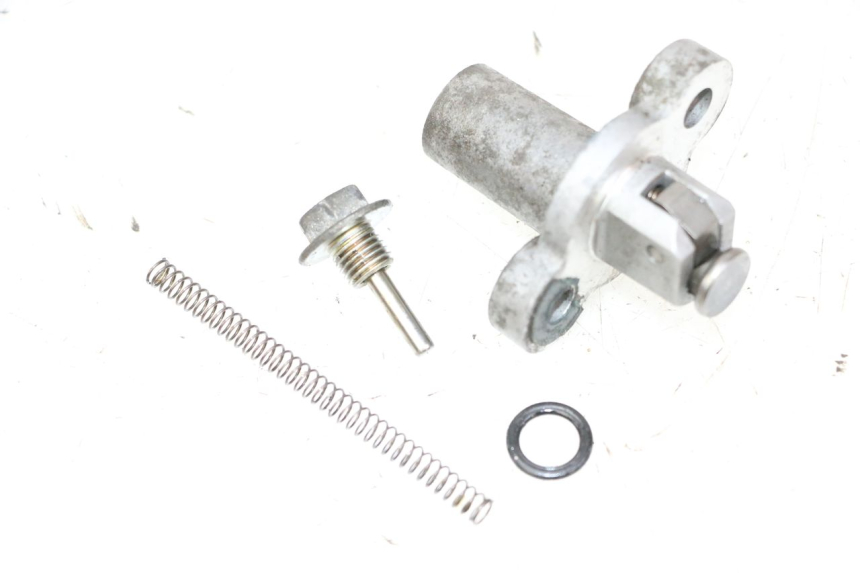 photo de TIMING CHAIN TENSIONER SUZUKI BURGMAN 125 (2007 - 2014)