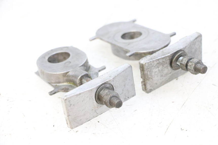 photo de CHAIN ADJUSTER YAMAHA FJ 36Y 1100 (1984 - 1985)