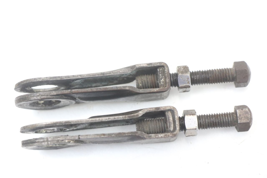 photo de CHAIN ADJUSTER SUZUKI GN 125 (1997 - 2000)