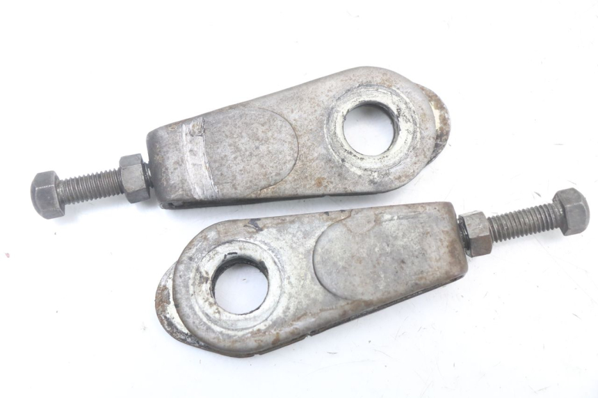 photo de CHAIN ADJUSTER SUZUKI GSX E 250 (1982 - 1983)