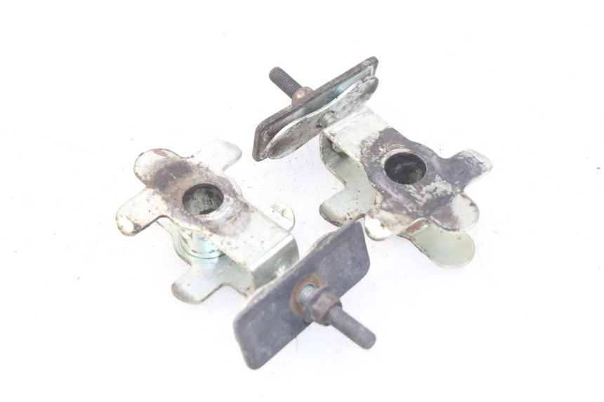 photo de CHAIN ADJUSTER SUZUKI GSX-F GSXF 600 (1998 - 2004)