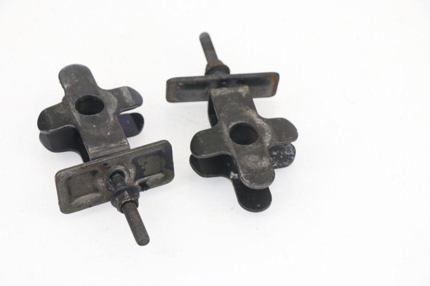 photo de CHAIN ADJUSTER SUZUKI GSX F GSXF 750 (1988 - 1998)
