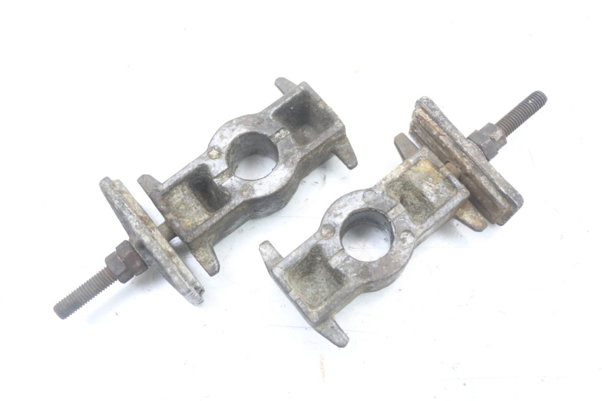 photo de CHAIN ADJUSTER HONDA CBR F 1000 (1993 - 1996)