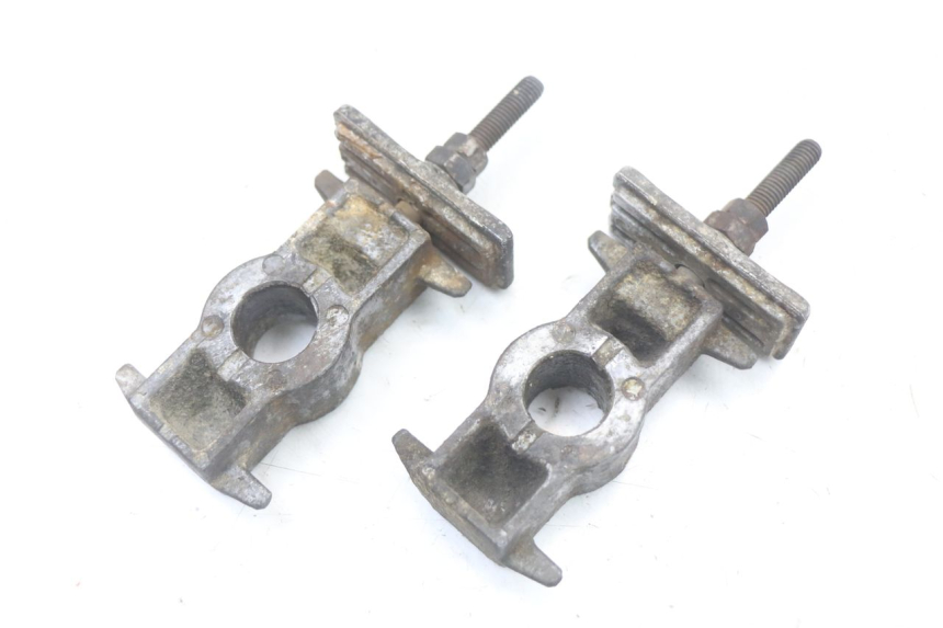 photo de CHAIN ADJUSTER HONDA CBR F 1000 (1993 - 1996)