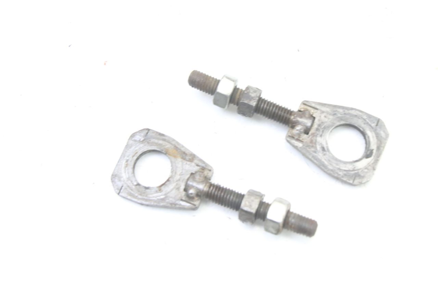 photo de CHAIN ADJUSTER HONDA CR 85 (2003 - 2007)