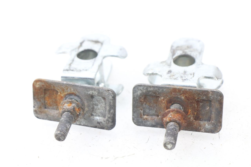 photo de CHAIN ADJUSTER HYOSUNG AQUILA GV 125 (2009 - 2016)