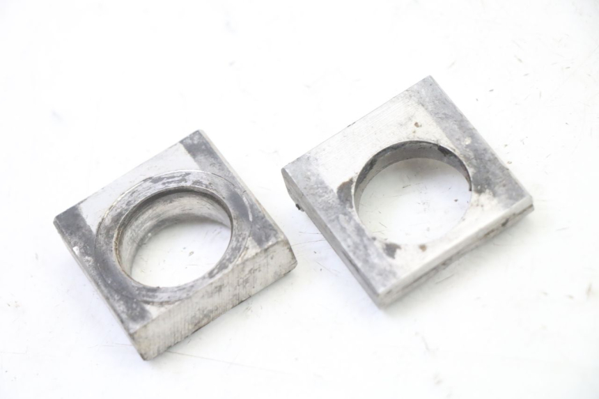 photo de CHAIN ADJUSTER KAWASAKI KX F KXF 450 (2009 - 2011)