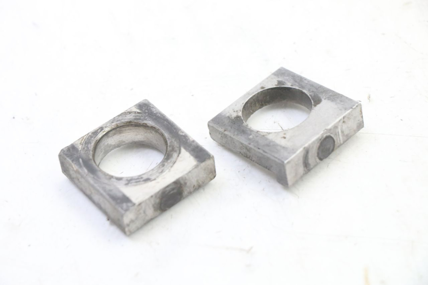 photo de CHAIN ADJUSTER KAWASAKI KX F KXF 450 (2009 - 2011)