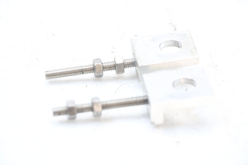 photo de CHAIN ADJUSTER SKYTEAM SKYMAX PRO 125 (2012 - 2016)