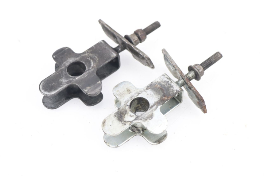 photo de CHAIN ADJUSTER SUZUKI GSXF GSX F 600 (1988 - 1997)