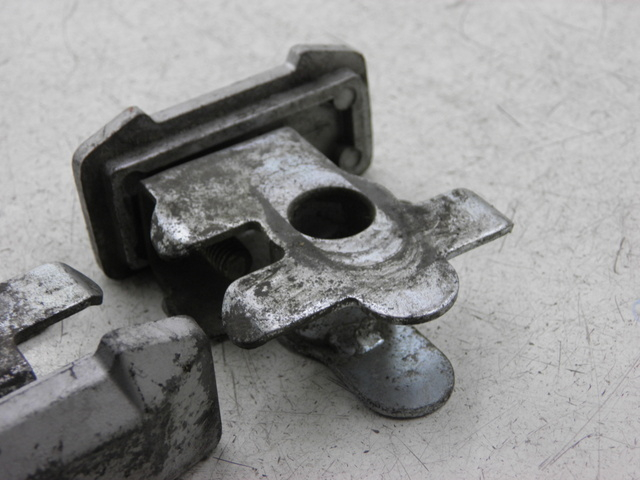 photo de CHAIN TENSIONER SUZUKI SV S 650 (1999 - 2002)