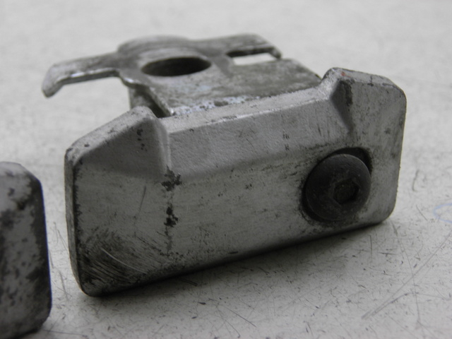 photo de CHAIN TENSIONER SUZUKI SV S 650 (1999 - 2002)