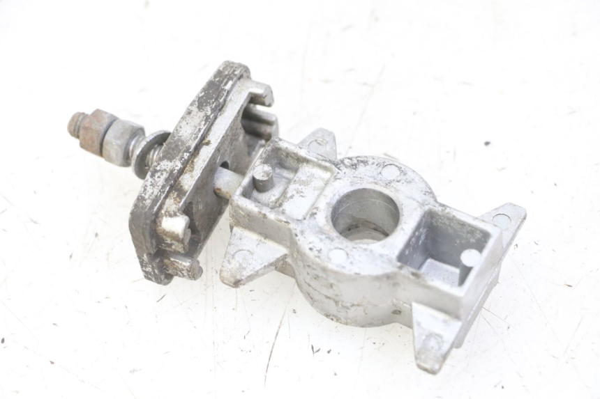 photo de CHAIN ADJUSTER YAMAHA XJ6 ABS 600 (2008 - 2016)