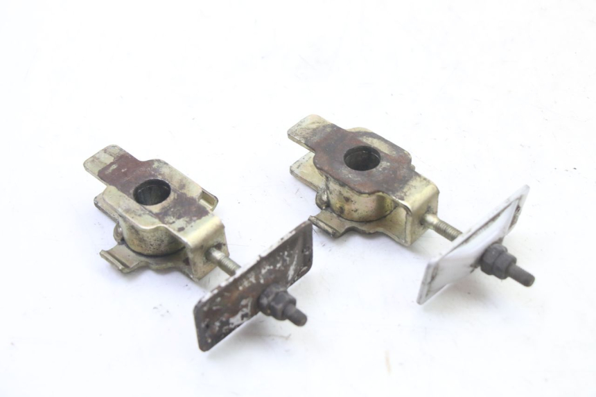 photo de CHAIN ADJUSTER HONDA XLV VARADERO 125 (2000 - 2006)