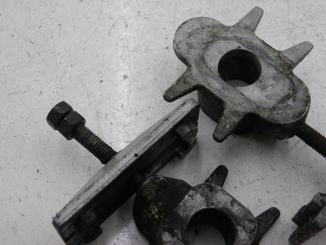 photo de CHAIN TENSIONER YAMAHA FZS FAZER 600 (1998 - 2001)