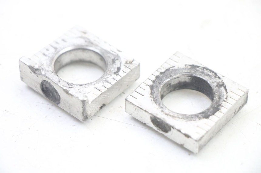photo de CHAIN ADJUSTER YAMAHA YZ 125 (2006 - 2016)