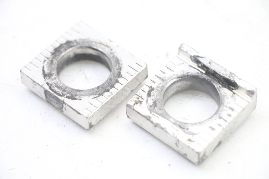 photo de CHAIN ADJUSTER YAMAHA YZ 125 (2006 - 2016)