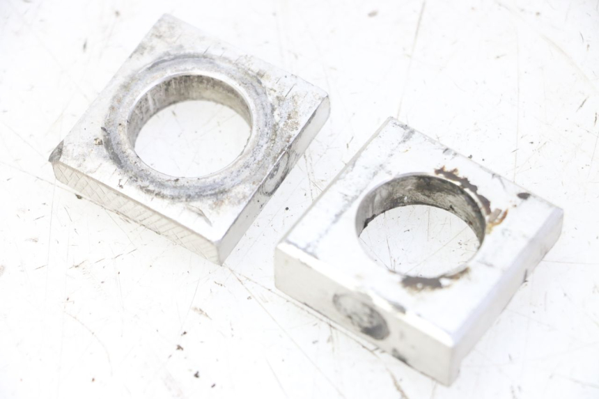 photo de CHAIN ADJUSTER YAMAHA YZ-F YZF 250 (2007 - 2013)