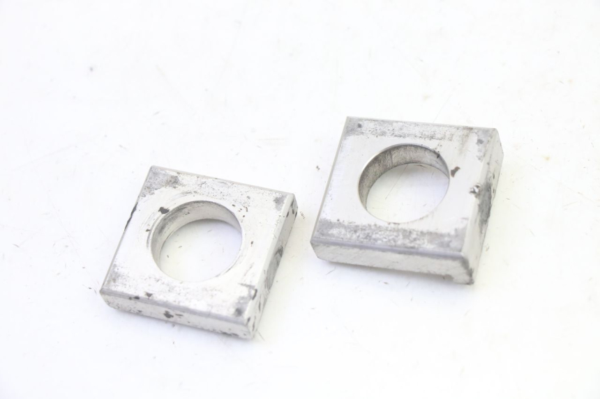 photo de CHAIN ADJUSTER YAMAHA YZ 125 (1998 - 2005)