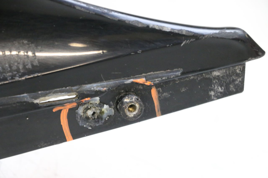 photo de FRONT FAIRING KAWASAKI GPZ RX 1000 (1986 - 1988) - High-resolution close-up