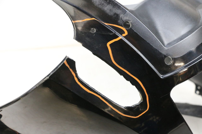 photo de FRONT FAIRING KAWASAKI GPZ RX 1000 (1986 - 1988) - Component detail