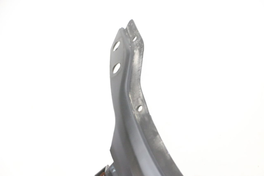 photo de FRONT FAIRING YAMAHA TZR 50 (2008 - 2016) - Additional view of the item