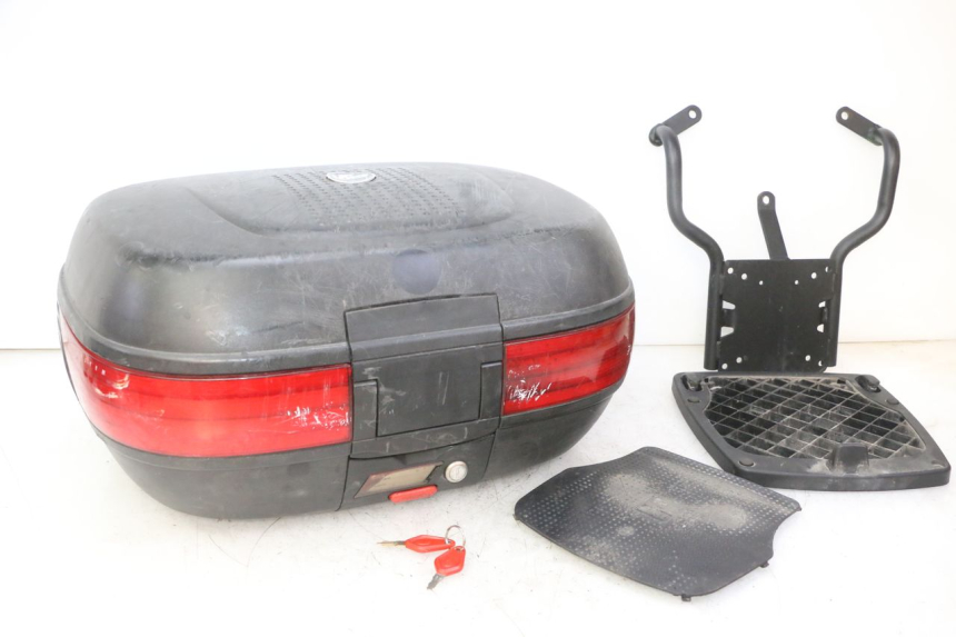 photo de TOP BOX PEUGEOT KISBEE 2T 50 (2010 - 2017)