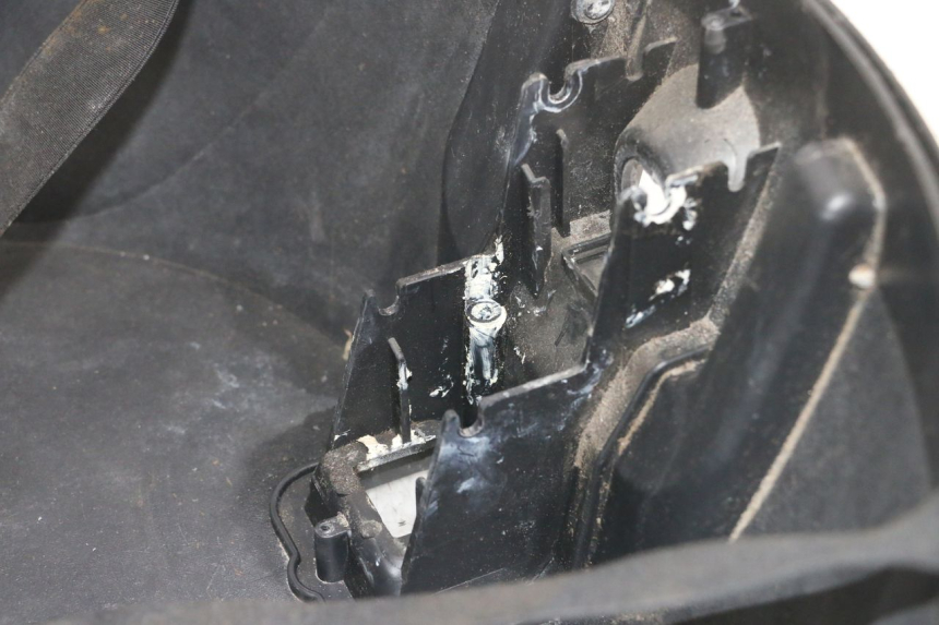 photo de TOP BOX PIAGGIO MP3 LT 300 (2010 - 2016)