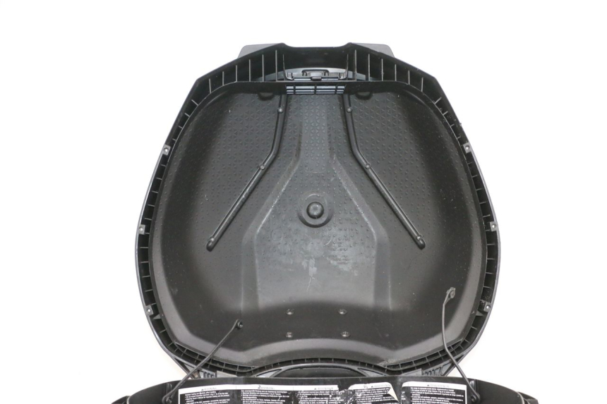 photo de TOP BOX YAMAHA NEO'S CORE 1 (2022 - 2026) - Markings and original references