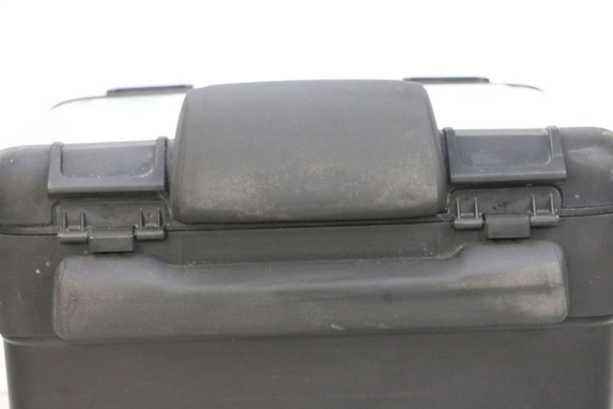 photo de TOP BOX BMW R GS 1250 (2021 - 2024) - Surface and material condition