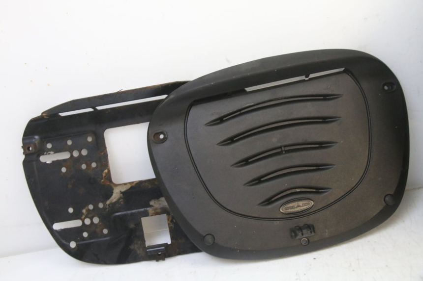 photo de TOP BOX PIAGGIO SUPER LX 125 (2000 - 2003)