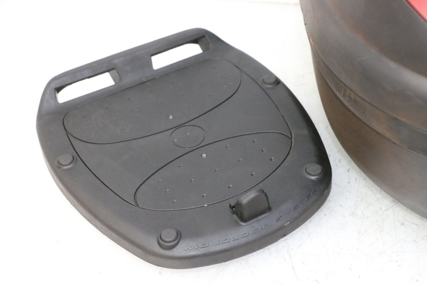 photo de TOP BOX PEUGEOT V-CLIC VCLIC 50 (2007 - 2013)