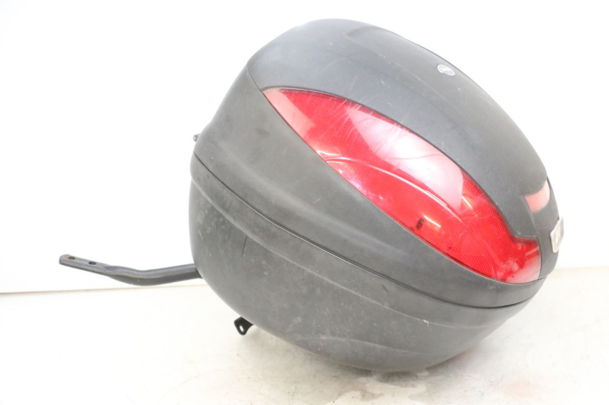 photo de TOP BOX YAMAHA XMAX X-MAX 125 (2006 - 2009) - Zoom on usage condition