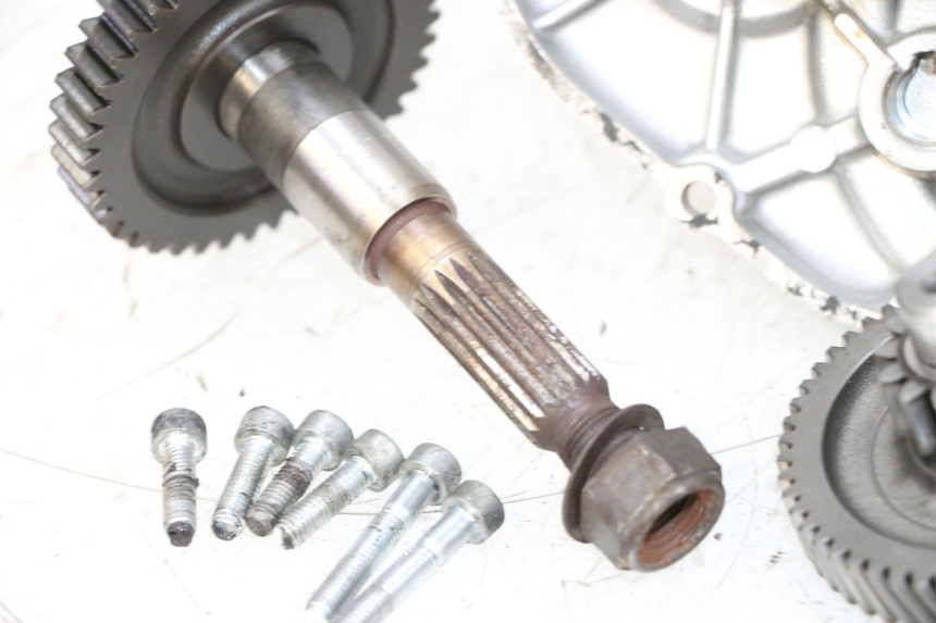 photo de REAR WHEEL SHAFT MBK BOOSTER SPIRIT NAKED 50 (2004 - 2017) - Distinctive features