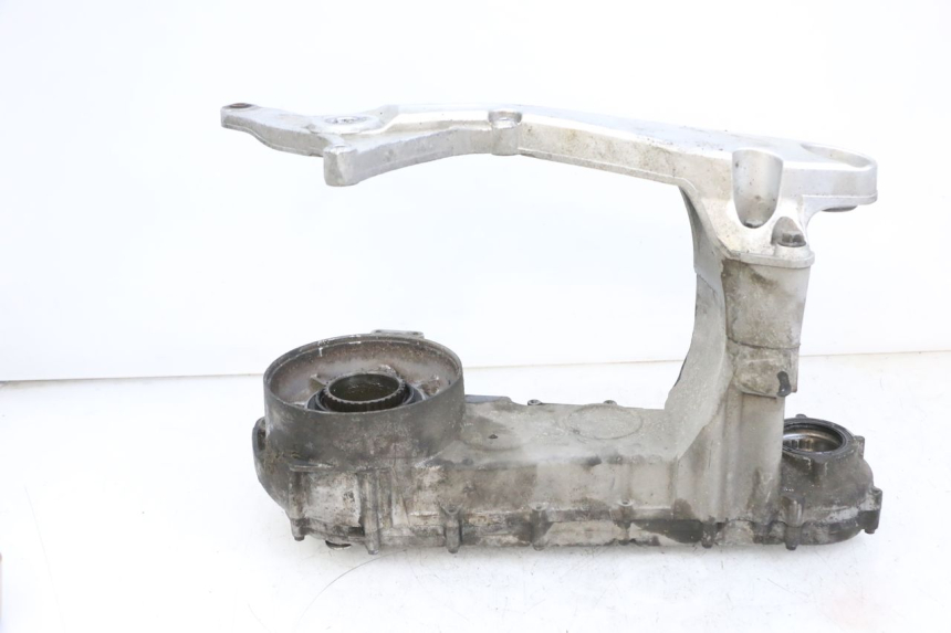 photo de REAR WHEEL SHAFT SUZUKI BURGMAN EXECUTIVE ABS 650 (2006 - 2012) - Alternative perspective