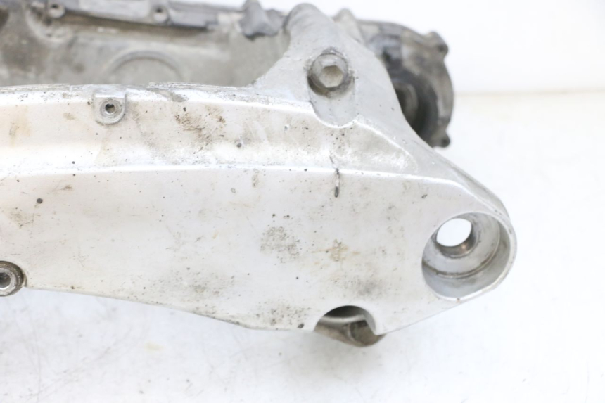 photo de REAR WHEEL SHAFT SUZUKI BURGMAN EXECUTIVE ABS 650 (2006 - 2012) - Surface and material condition