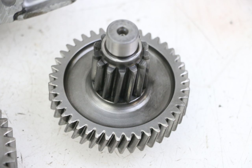 photo de REAR WHEEL SHAFT DAELIM BESBI 125 (2007 - 2008)