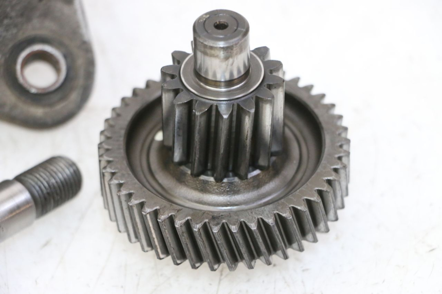 photo de REAR WHEEL SHAFT DAELIM HISTORY 125 (2001 - 2002)