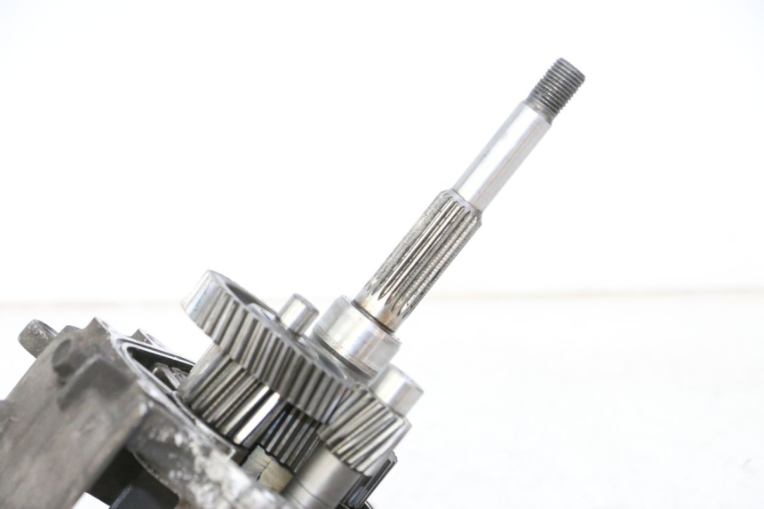 photo de REAR WHEEL SHAFT DAELIM HISTORY 125 (2001 - 2002)