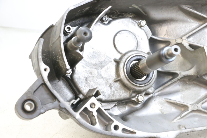 photo de REAR WHEEL SHAFT HONDA FJS SILVER WING SILVERWING 400 (2005 - 2008)