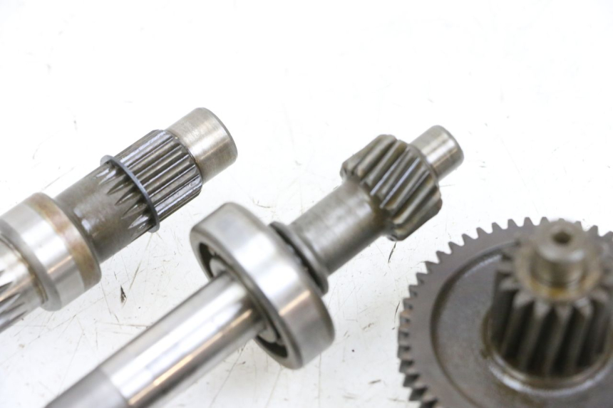 photo de REAR WHEEL SHAFT SPEEDY HT50QT6 50