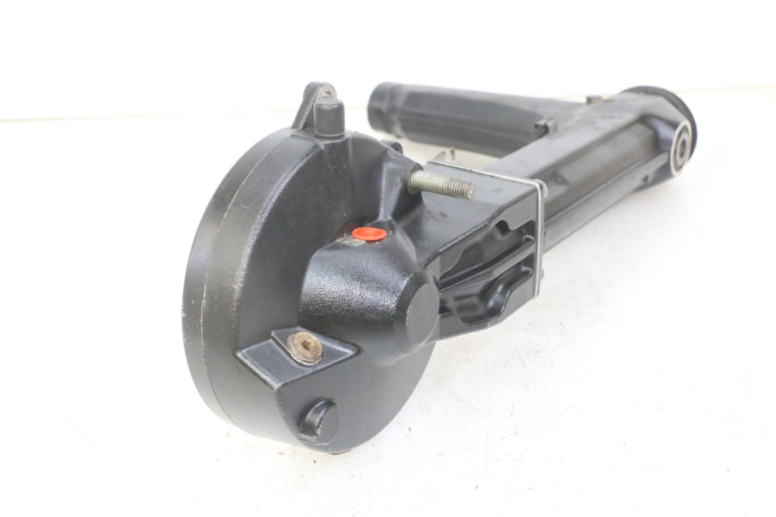 photo de REAR WHEEL SHAFT BMW K 75 RT 750 (1989 - 1997)