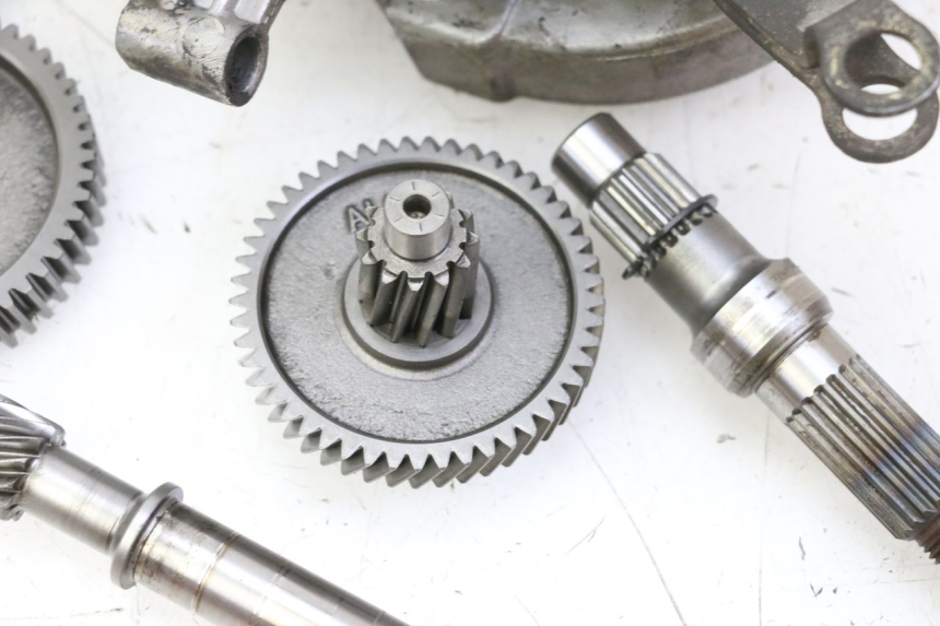 photo de REAR WHEEL SHAFT KYMCO LIKE 4T 50 (2019 - 2025)