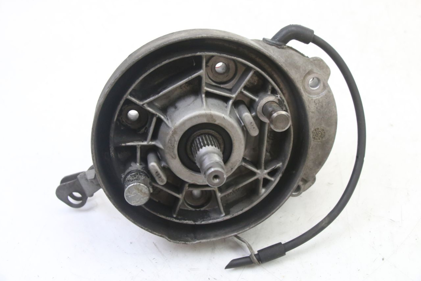 photo de REAR WHEEL SHAFT PIAGGIO NEW TYPHOON 50 (2018 - 2021)