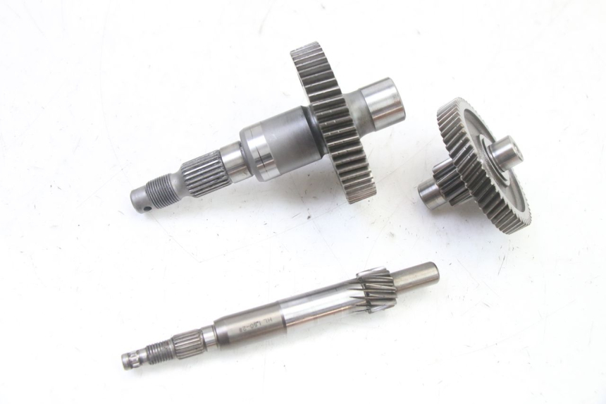 photo de REAR WHEEL SHAFT PIAGGIO NEW TYPHOON 50 (2018 - 2021)