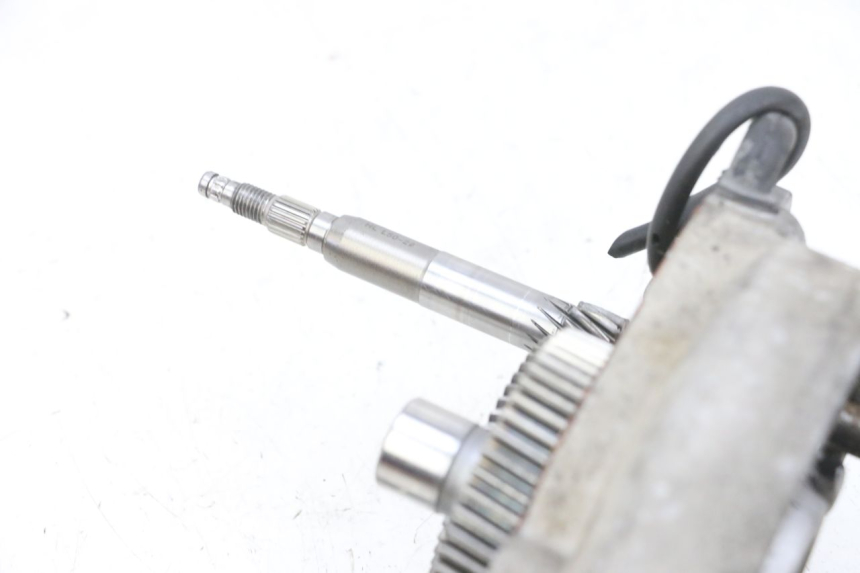 photo de REAR WHEEL SHAFT PIAGGIO NEW TYPHOON 50 (2018 - 2021) - Fixing points details