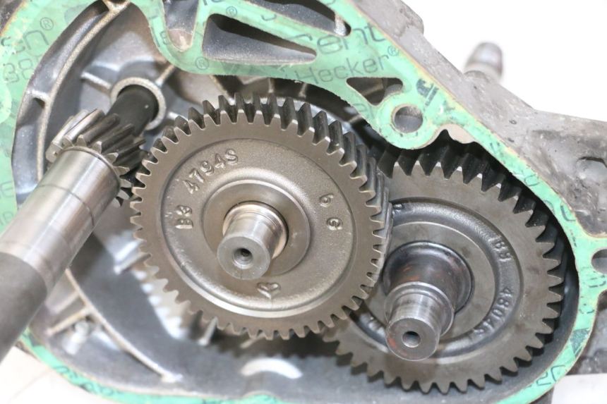 photo de REAR WHEEL SHAFT PIAGGIO VESPA GRANTURISMO 200 (2004 - 2005)