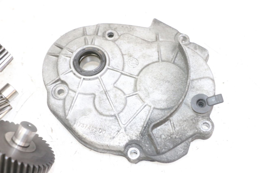 photo de REAR WHEEL SHAFT PEUGEOT SATELIS 125 (2013 - 2018)