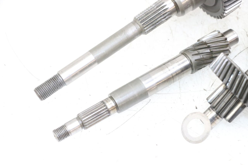 photo de REAR WHEEL SHAFT PEUGEOT SATELIS 125 (2013 - 2018)