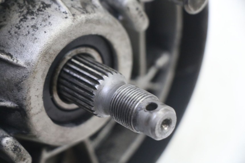 photo de REAR WHEEL SHAFT APRILIA SR 2T 50 (2018 - 2022)